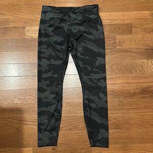 RBX camo leggings size Large.  Preowned gently used condition
